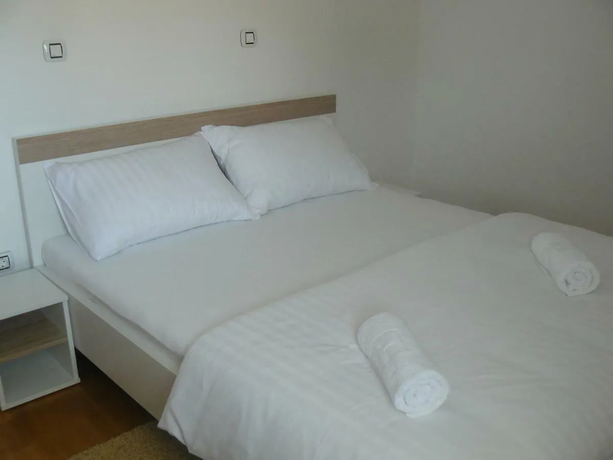 Our Nest Accommodation プリヴラカ 0*,